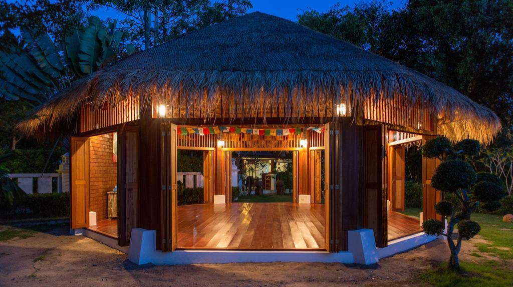 轻松时光酒店 Laem Sai Beach 外观 照片